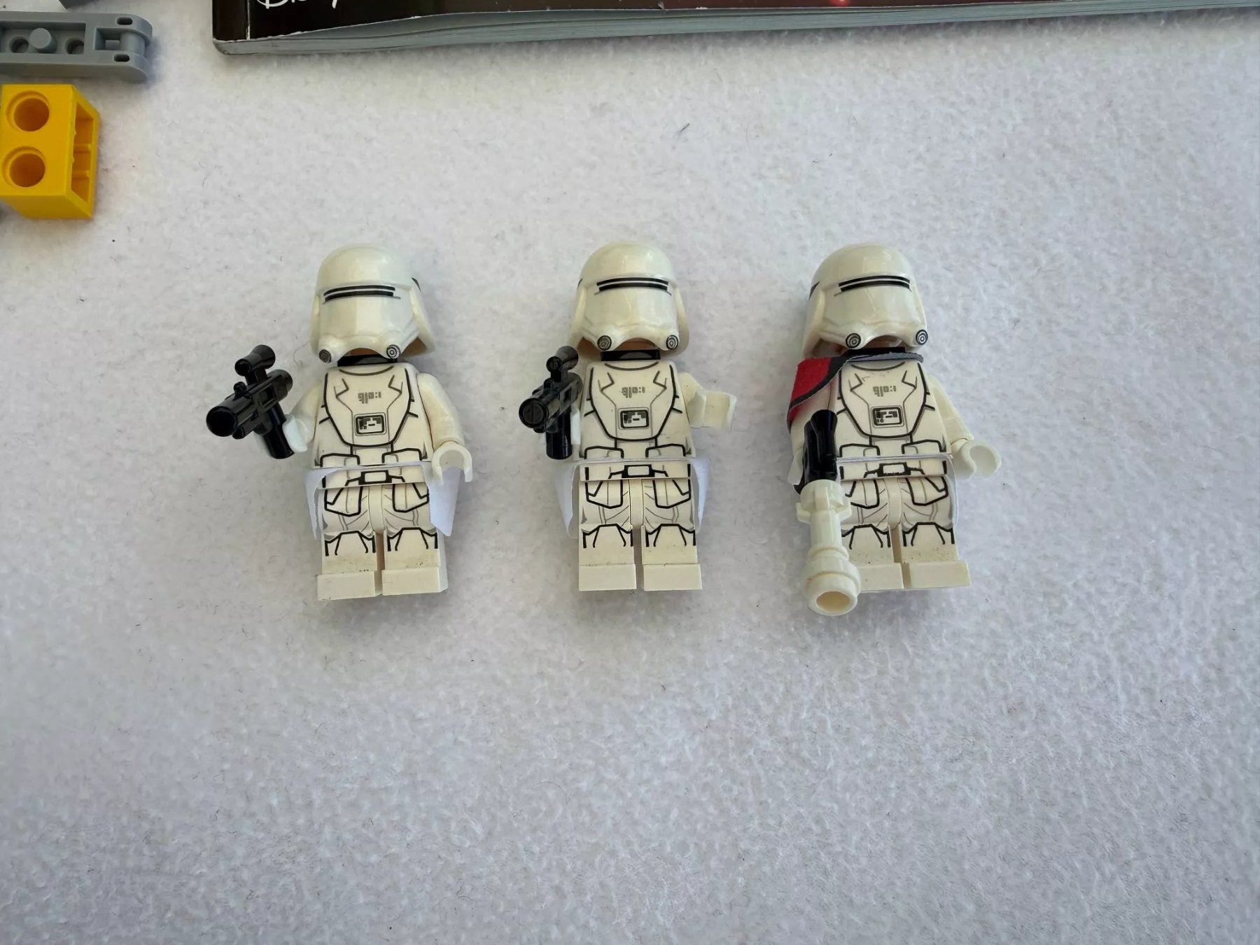 Lego Kit di costruzioni: 75100 Lego Star Wars First Order Snowspeeder – Usato da Muri AG venduto da Lego-Collector 3
