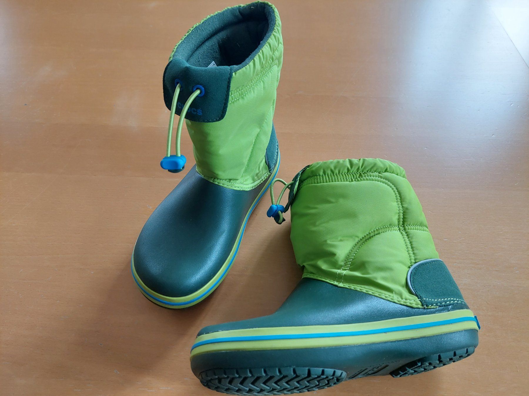 Crocs Scarpe per ragazzi: Crocs Winterstifel-Regenstifel  Gr.34-35 – Usato da Zürich venduto da meymano