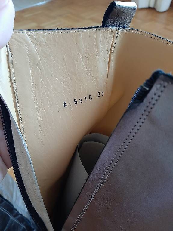 Scarpe da donna: Bottes en cuir, Angulus, pointure 39 – Usato da Lausanne venduto da ftrevaz 2