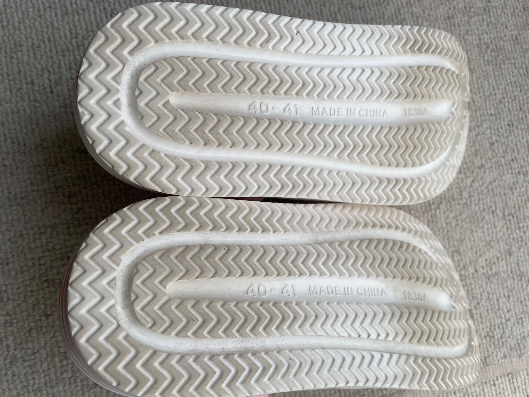 Scarpe da donna: Neue Clogs HEYUN weiss 40 – Usato da Zürich venduto da Pamuk04 6