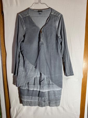 Spezielles graues Kleid von Mandarin Gr. 44
