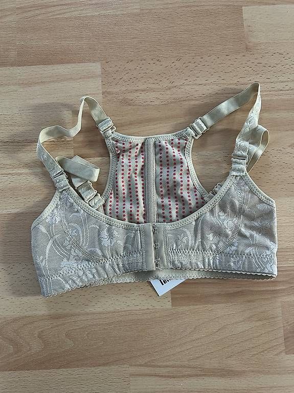 Altra biancheria intima: Dirndl BH NEU Grösse M – Nuovo e nell'imballaggio originale da Suberg venduto da klarsicht_91