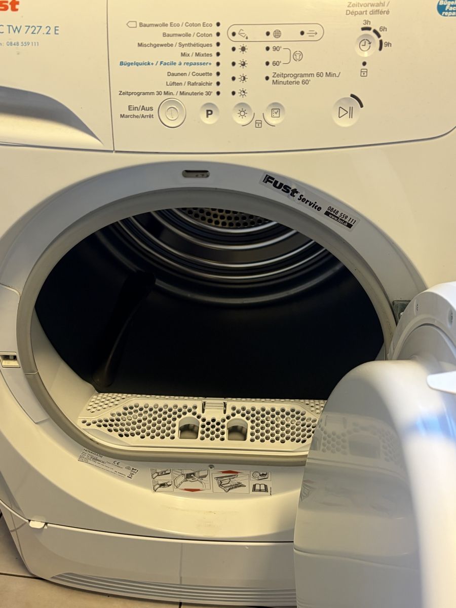 Novamatic Asciugatrici: Fust Novomatic 727.2 E – Usato da Seewen SZ venduto da fra_9zbs 1
