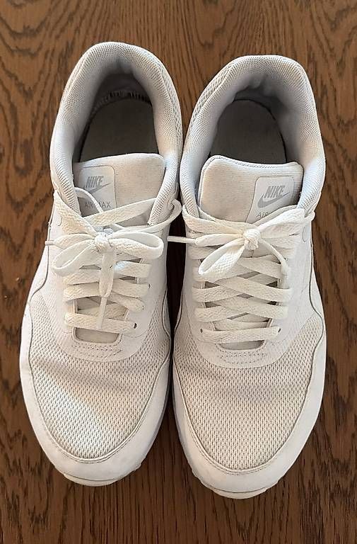 Nike Chaussures hommes: Nike Air Max Grösse 42 Herren – D'occasion à Köniz par gfe_m58h