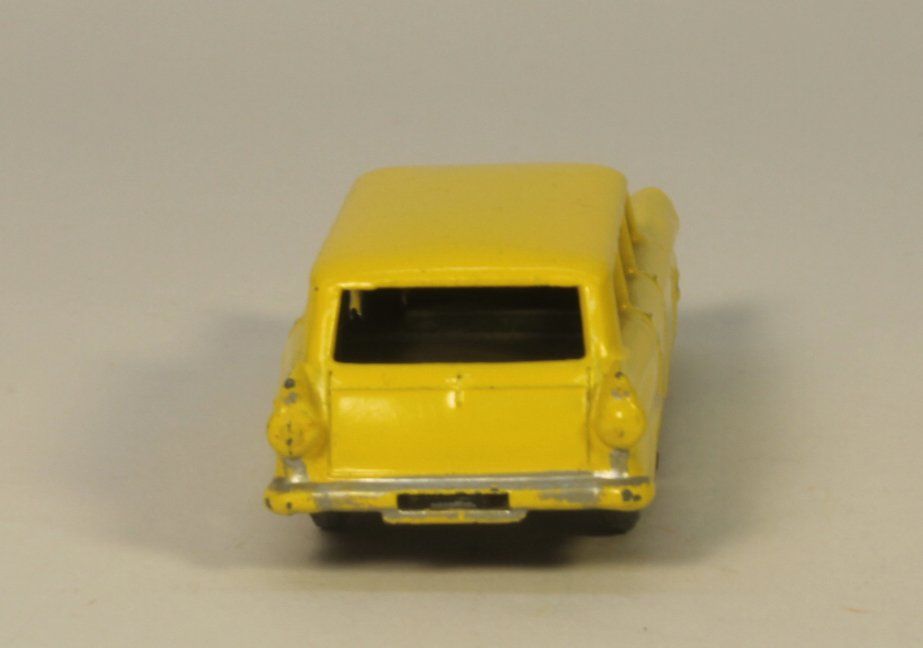 Matchbox Modellini d'auto: Matchbox Lesney 31A Ford Station Wagon – Usato da Zofingen venduto da Trukli58 3