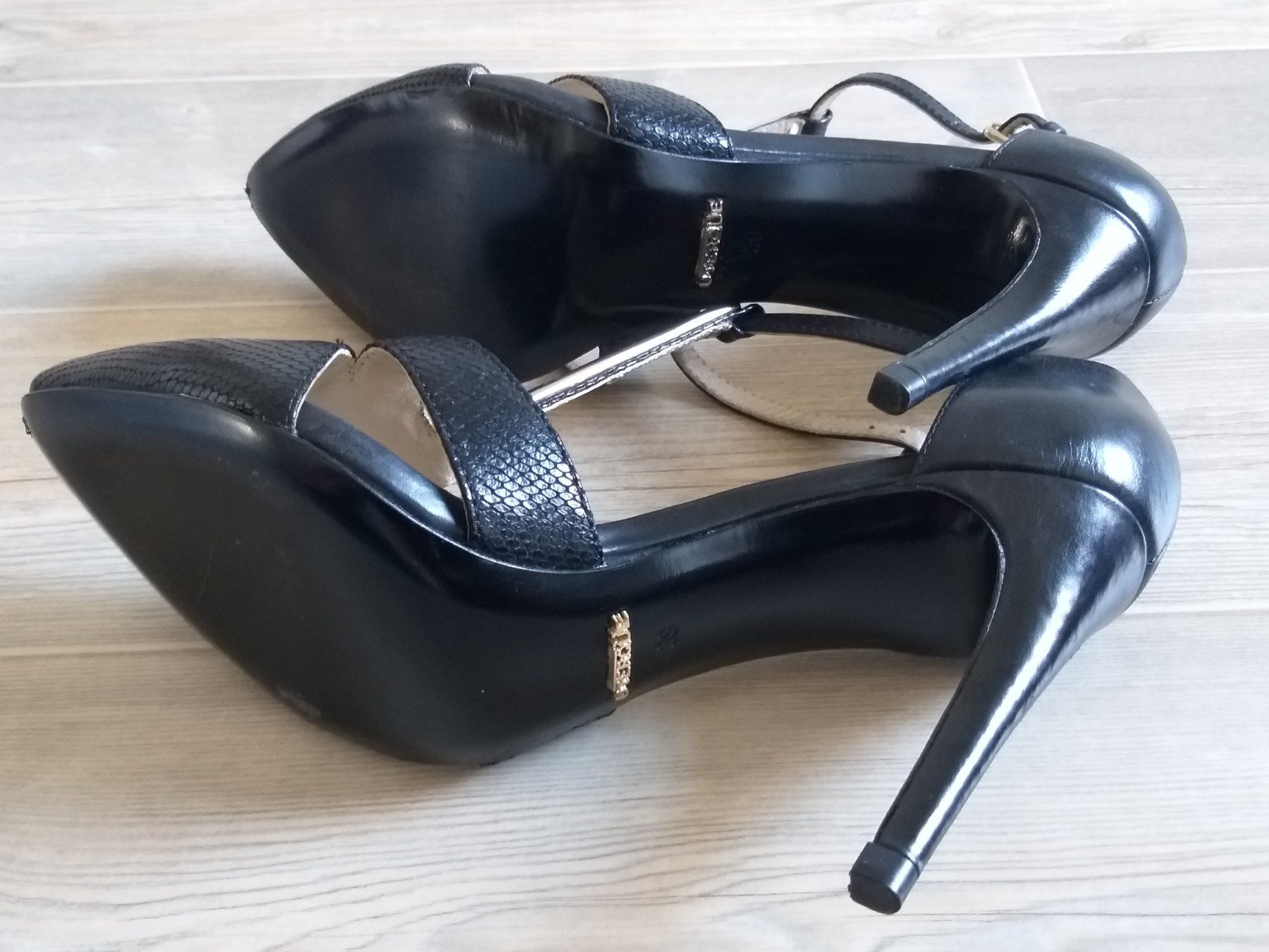 Scarpe da donna: UTERQÜE Chaussures / Schuhe pointure / Nummer 39 – Usato da Cossonay-ville venduto da Super-Price-Quality 8