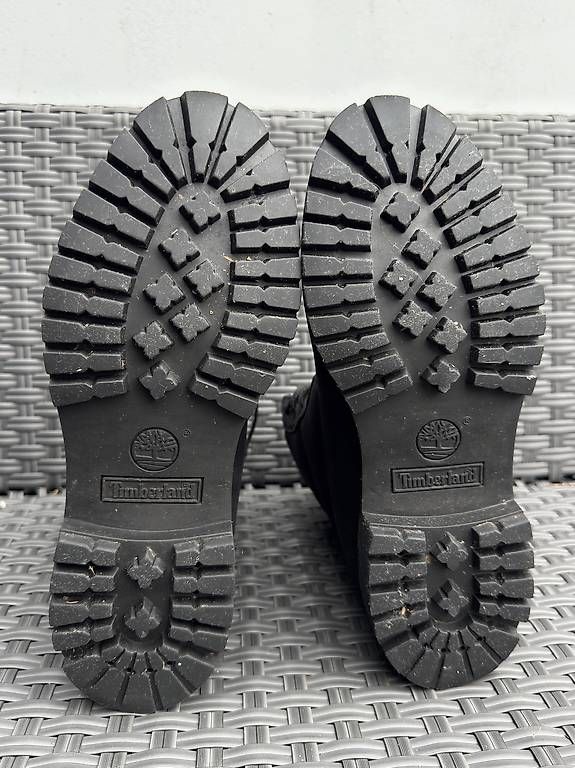 Timberland Herrenschuhe: Timberland boots eu 41,5 schwarz – Gebraucht aus Meggen von gia_wz2q 2