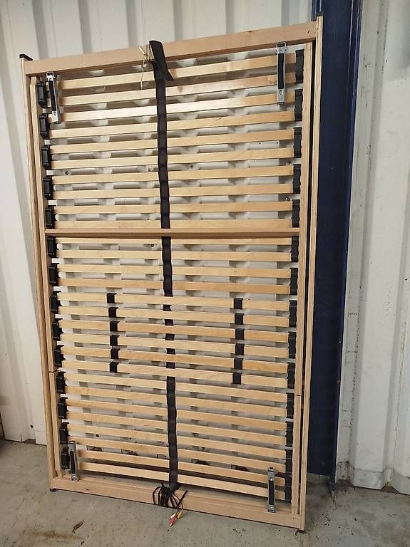 Letti: Letto una piazza e mezza con materasso e poltrone in regalo – Usato da Locarno venduto da inf_cl25 2