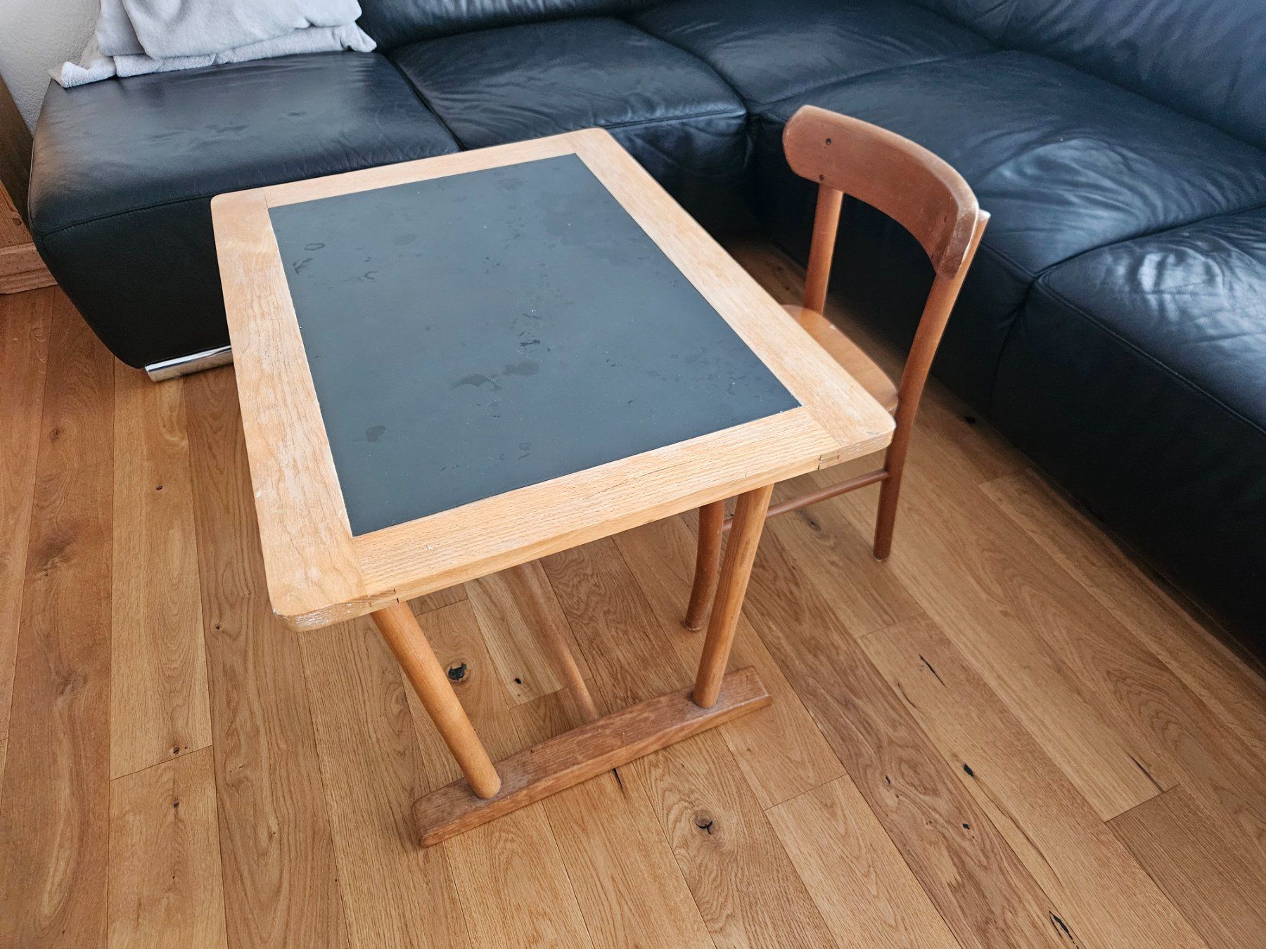 Tische: Kindertisch mit Stuhl – Gebraucht aus Heiden von mats10 3