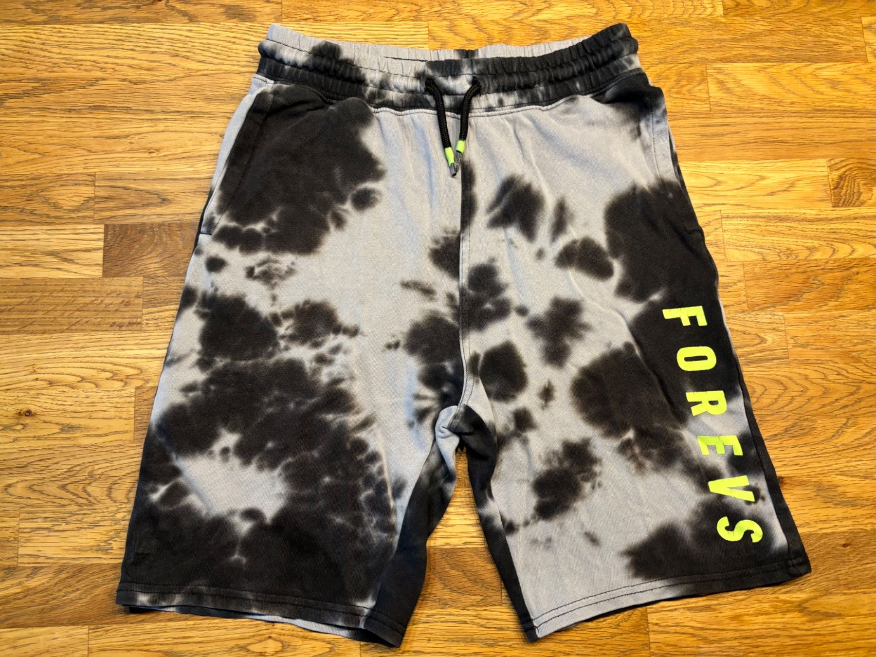 H&M Pantaloni: H&M Shorts Gr.146-152 – Usato da Oberdorf SO venduto da sa-na