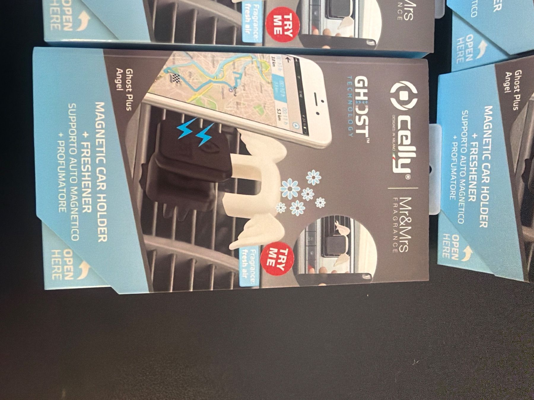 Spray per ambienti: Neu Auto Duft Lufterfrischer & Halterung Mr&Mrs (4x) – Nuovo e nell'imballaggio originale da Inwil venduto da Rzic-Liquidationen 1