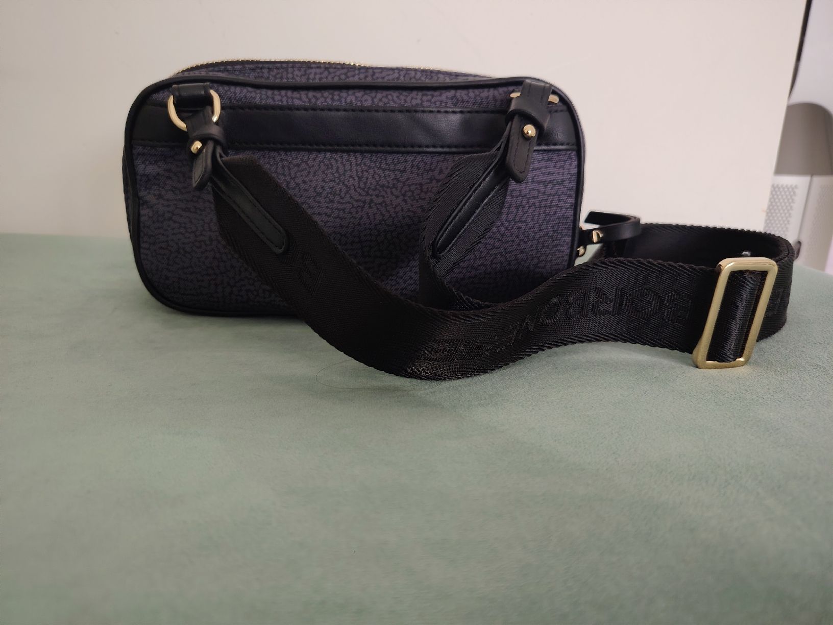 Borse: Bornonese Tasche – Usato da Mendrisio venduto da Dee-11 1