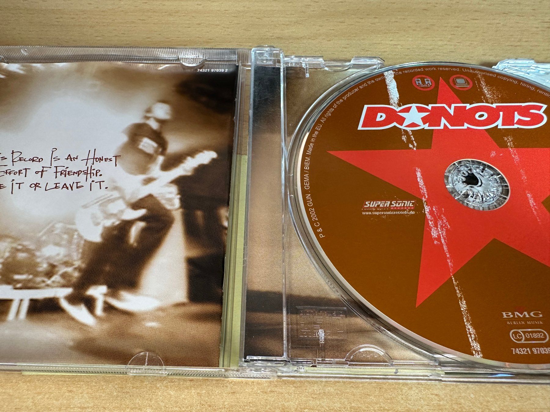 CDs: E2 Donots – Amplify The Good Times – Gebraucht aus Rikon im Tösstal von Alpenmutz 2