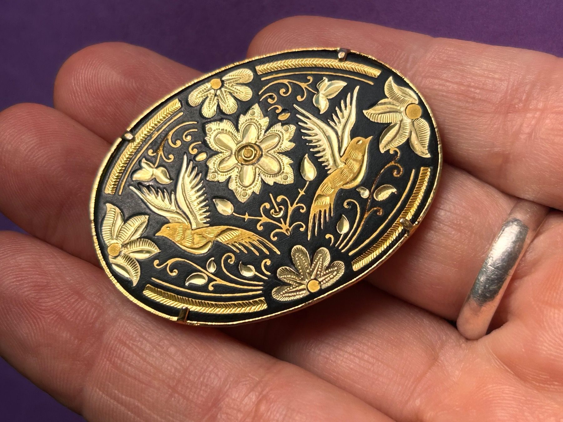 Vintage Brosche, Japanisches Design (Schwarz, Vögel, Blumen) (Gebraucht ...