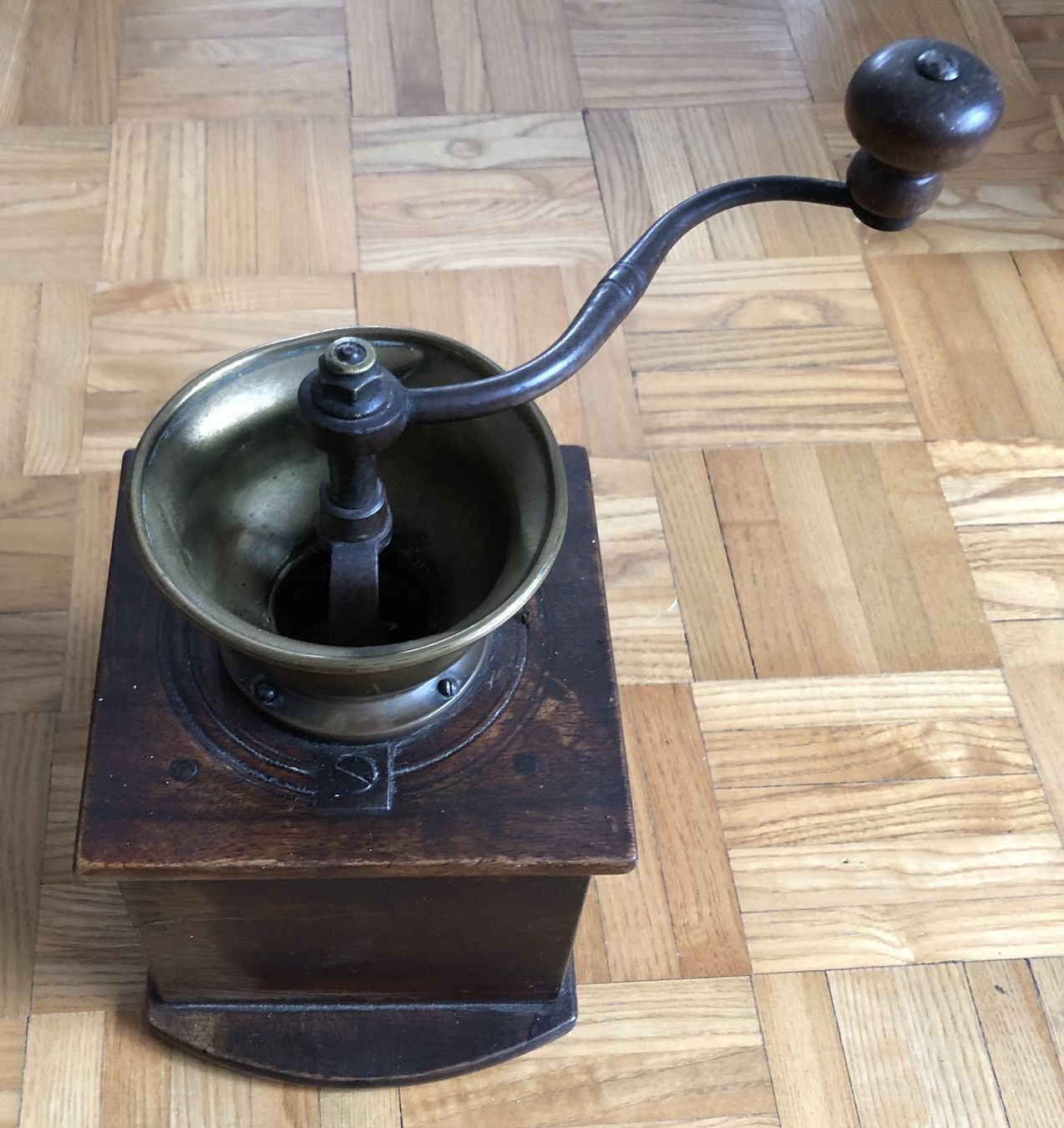 Elettrodomestici da cucina: Antike Kaffeemühle aus Holz – Usato da Binningen venduto da Steffisboerse 6