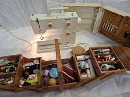 Bernina 900 mit Zubehör