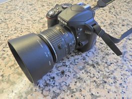 NIKON D3300 mit Objektiv 18-55mm -------  29.099 AUSLÖSUNGEN