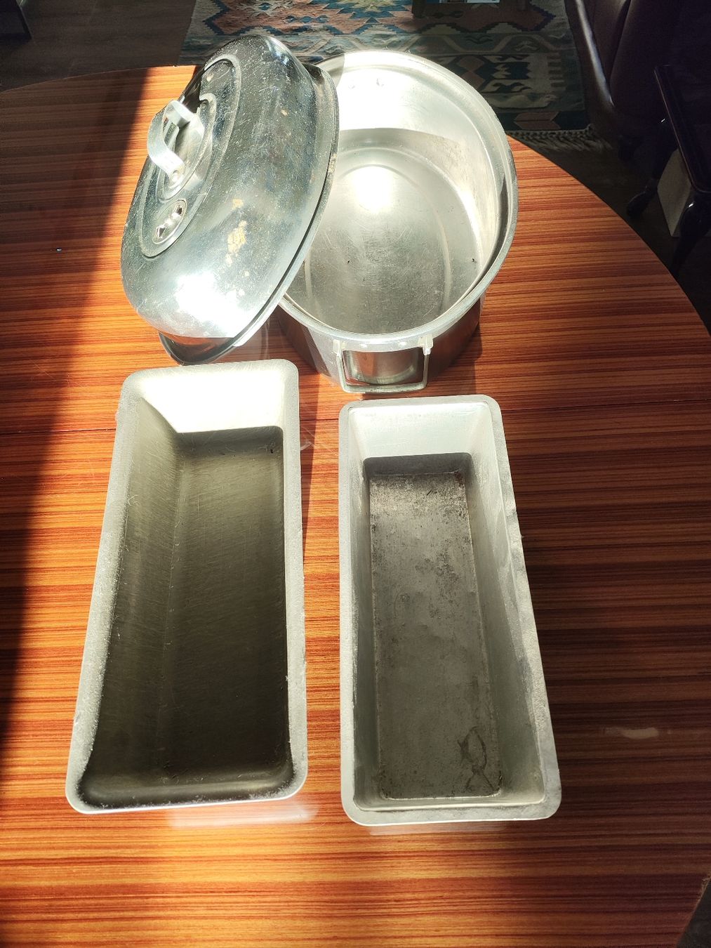 Elettrodomestici da cucina: Vintage-Backset: Aluminium-Kastenform & Bräter – Usato da Winterthur venduto da Ajcps 2