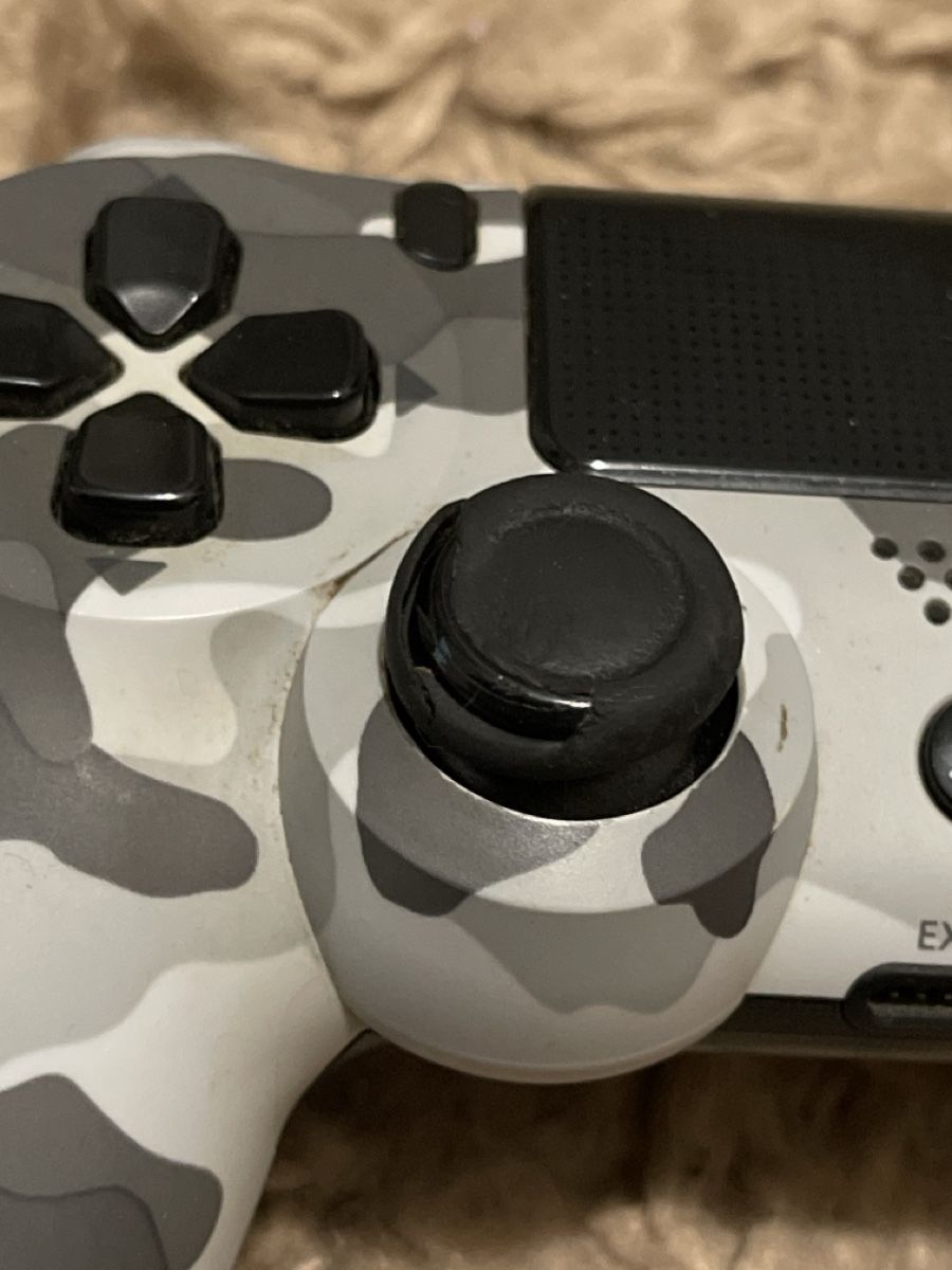 Sony Controller: PlayStation 4 Controller, Camouflage – Usato da Unterkulm venduto da AnoliOccasion 1