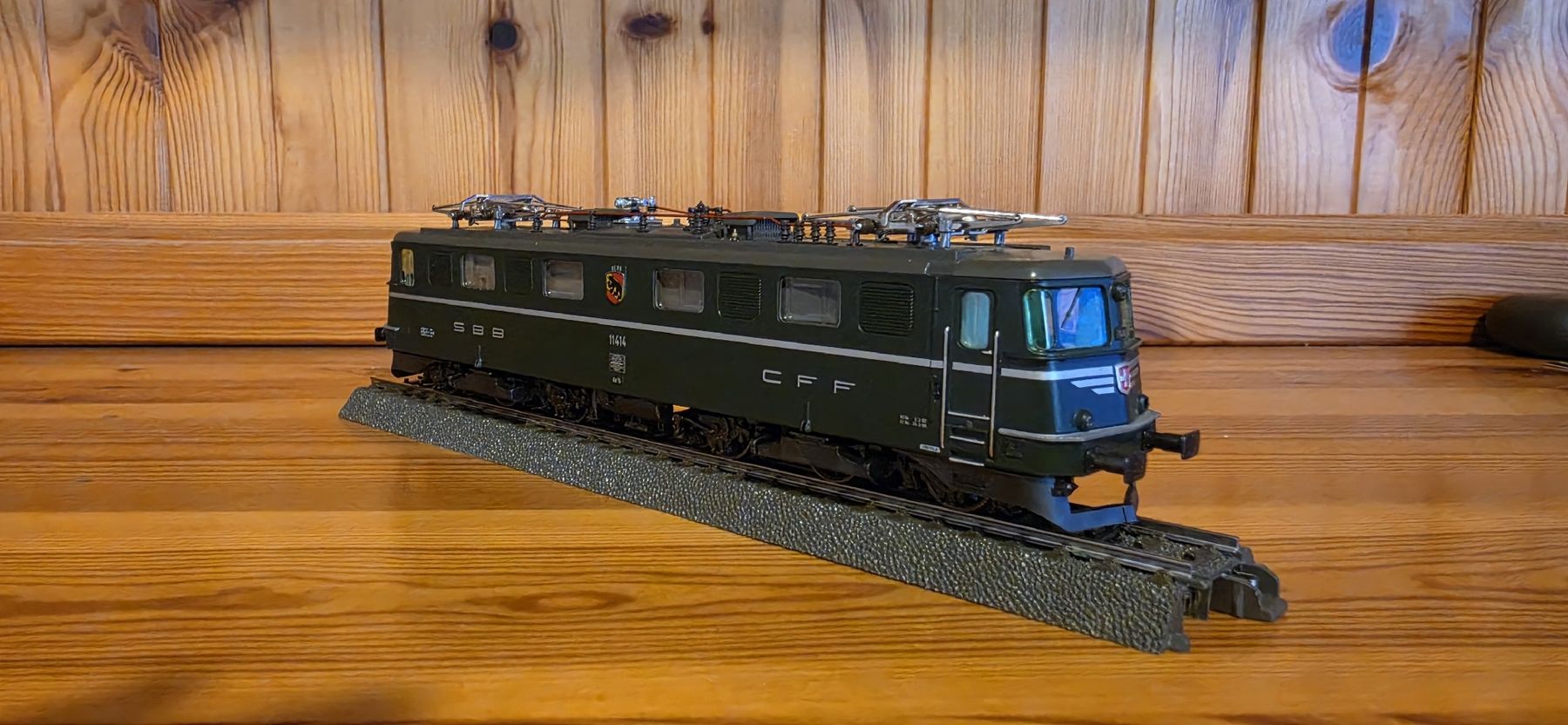 Märklin Modelleisenbahnen: Märklin Ae 6/6 HO Bern – Gebraucht aus Bettlach von United83 2