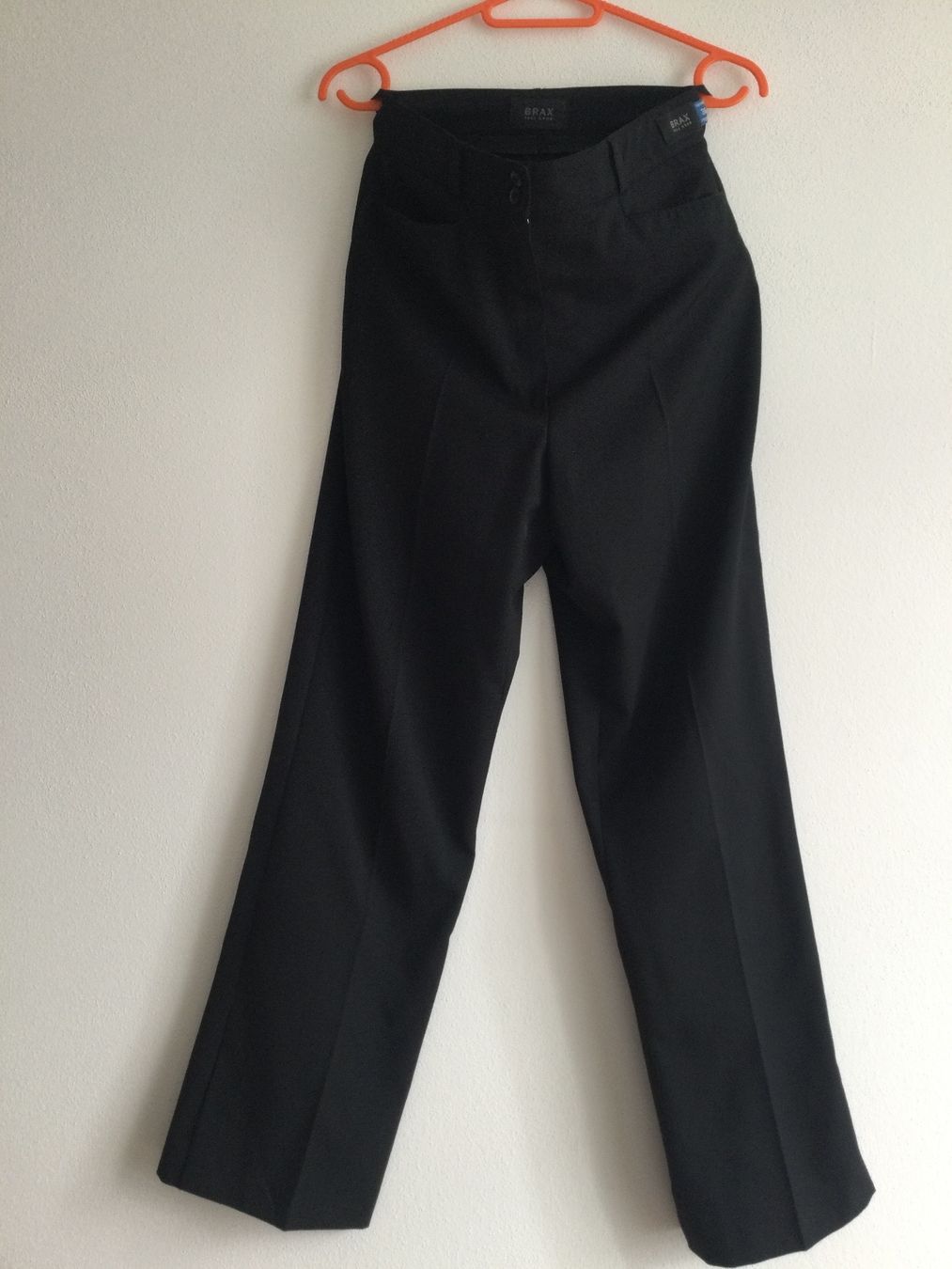 Brax Pantaloni: Schwarze Hose 36 BRAX – Usato da Zürich venduto da Janakpur 2