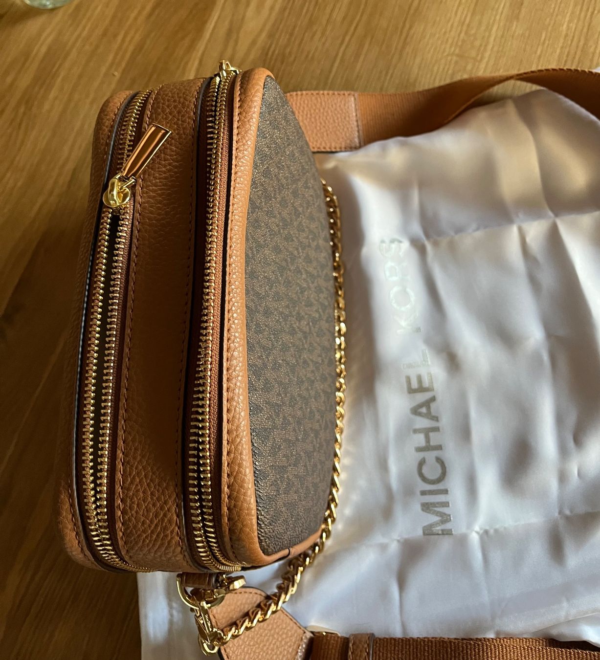 Michael Kors Borse da donna: Handtasche – Usato da Einsiedeln venduto da drummer09 3