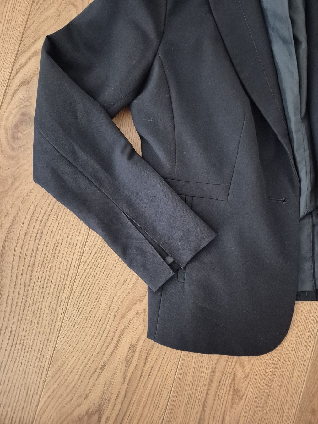 Manor Completi & Tailleur: Schicker Blazer Maddison, Grösse 42, schwarz, Top Zustand – Usato da Wetzikon ZH venduto da mar_8jrl 2