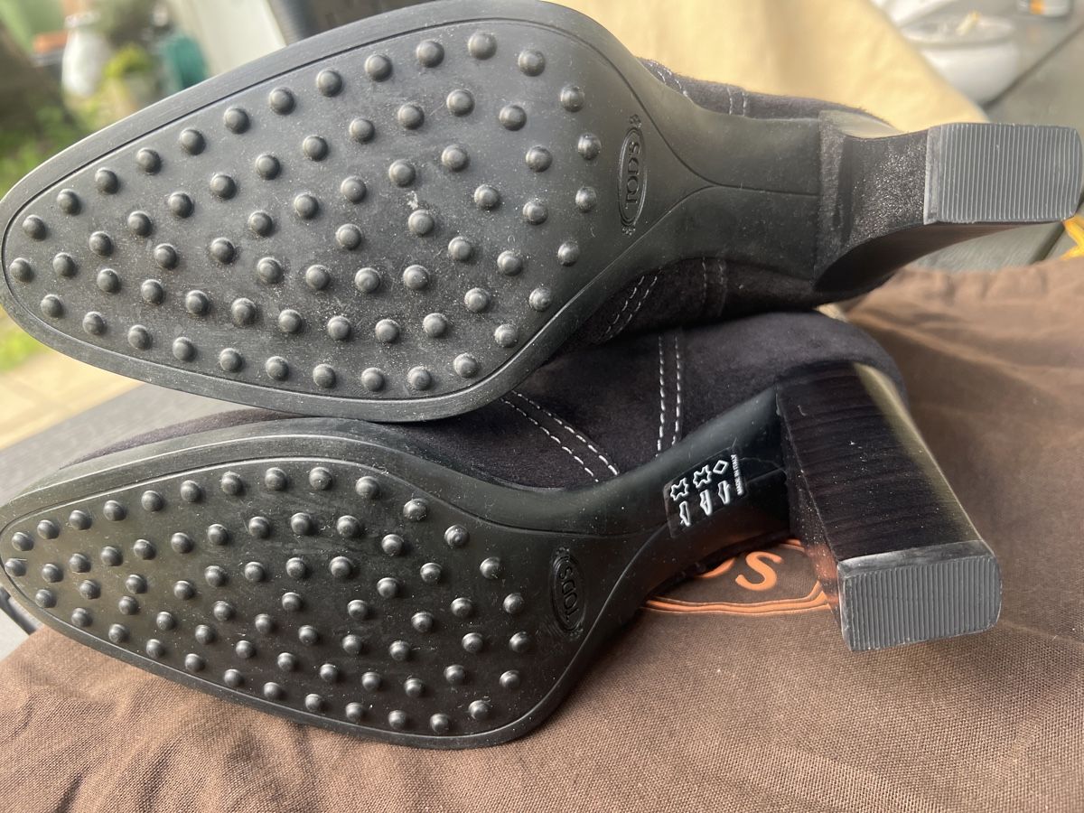 Tod'S Scarpe da donna: Tod's Stiefelletten, Grösse 35.5, ungetragen – Nuovo (secondo la descrizione) da Egg b. Zürich venduto da SwissTradingAgency 2