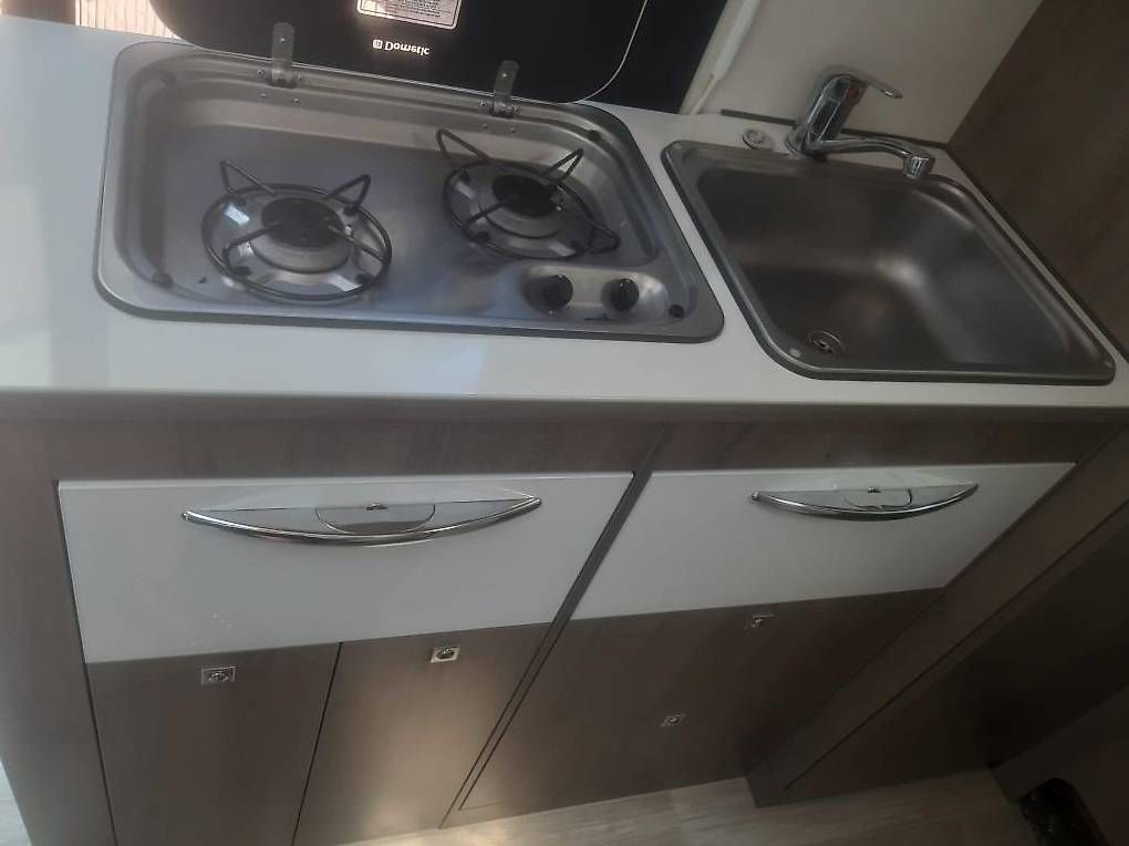 Veicoli da campeggio: Pilote V600 G Automatik  – Usato da Cadenazzo venduto da Zioeddy9 6