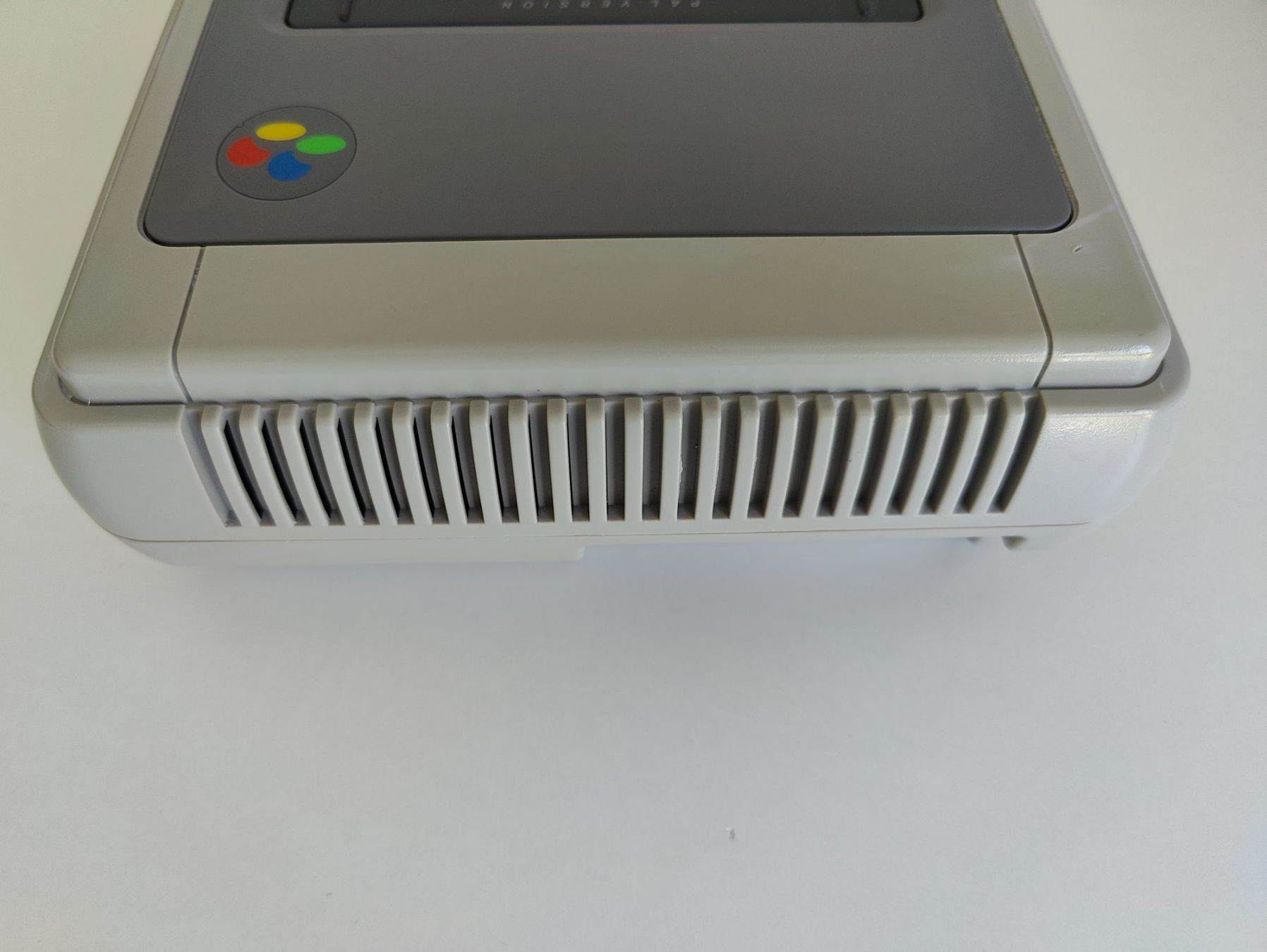 Nintendo Consoles: Super Nintendo SNES inkl. drei Controller und Kabel – D'occasion à Dintikon par Nightcom 3