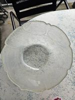 Salatschüssel in Blatt-Optik