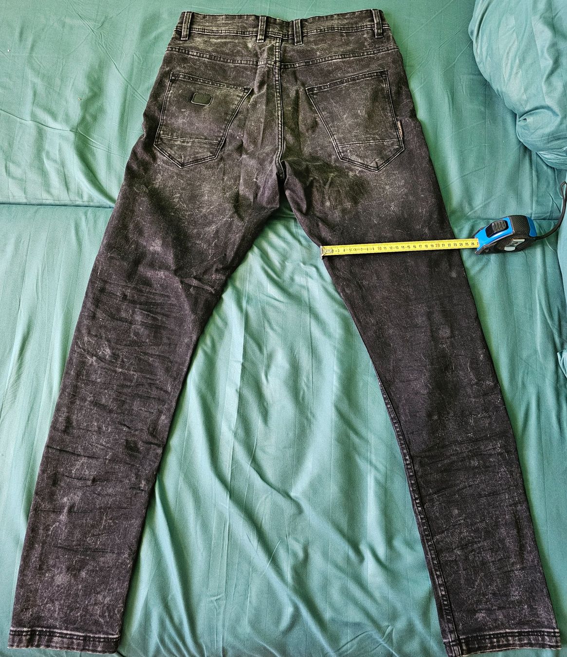 Jeans: Hose Jeans M Schwarz 1% Elastan – Usato da Visp venduto da kty_hfv5 2