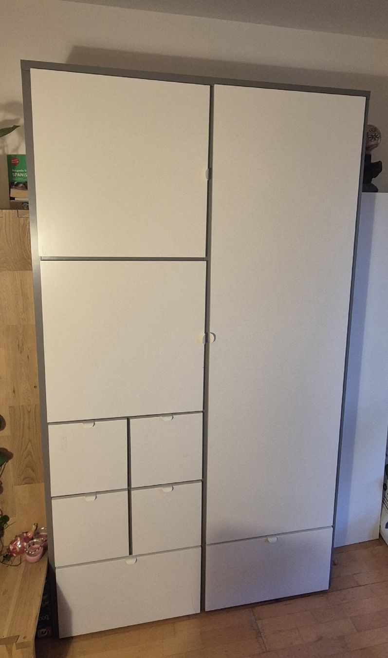 Ikea Armadi: Schrank IKEA VISTHUS – Usato da Bern venduto da davina_anouk