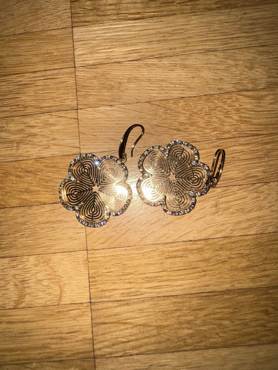 Boucles d'oreille: Orecchini fiore usati – D'occasion à Viganello par BlackPanda0003 1