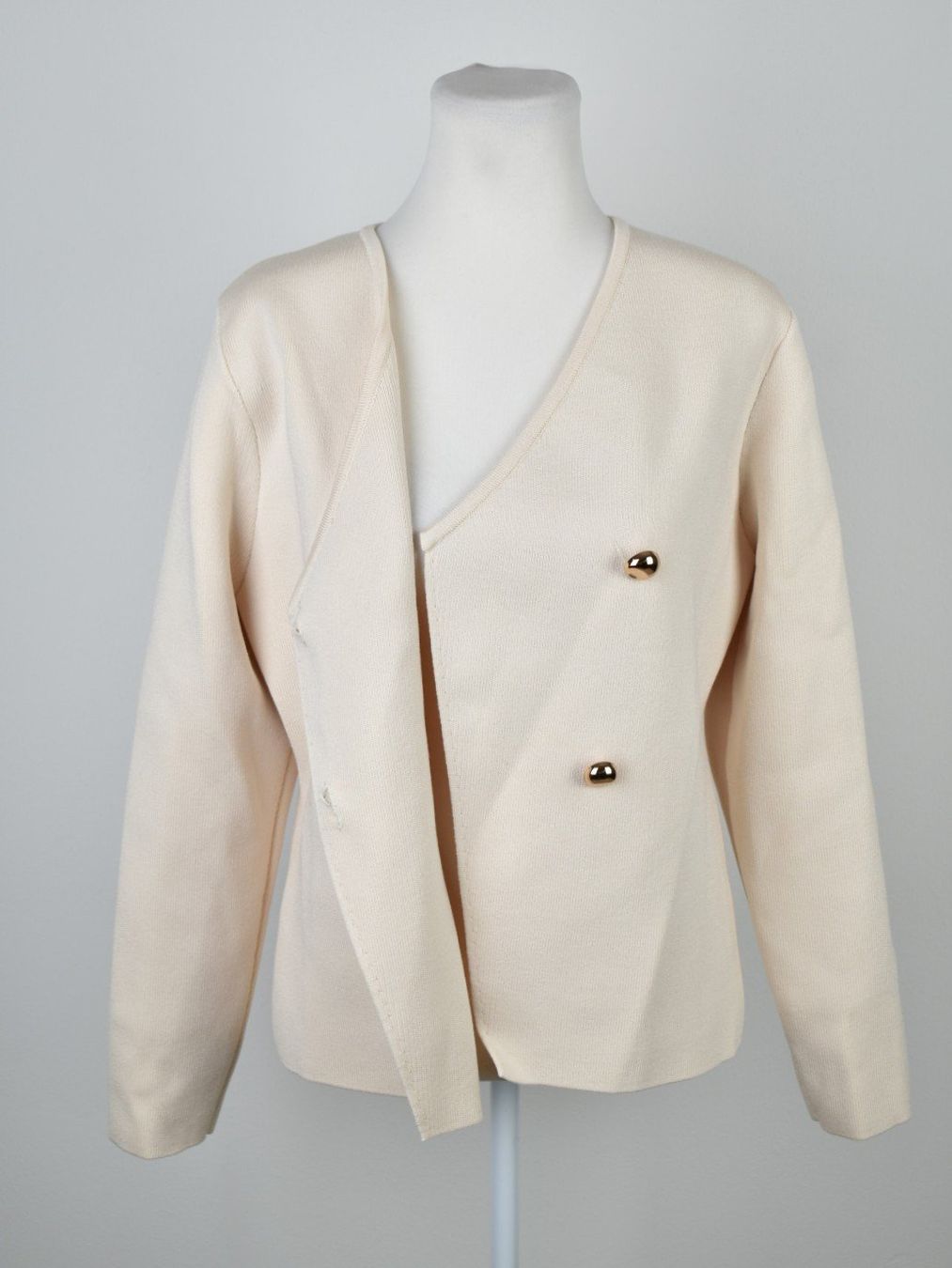 Zara Jacken: Zara Strickjacke Gr.XL, ungetragen – Neu (gemäss Beschreibung) aus Nürensdorf von 2ND_STORY 3
