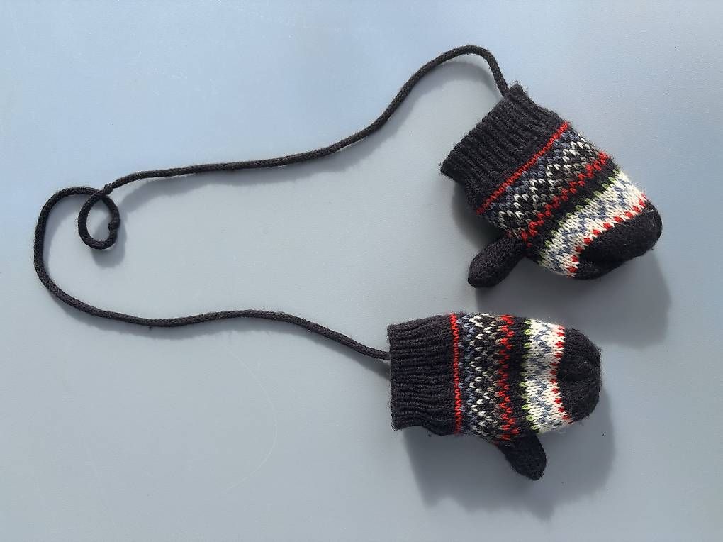 Guanti: Baby Handschuhe – Usato da Utzenstorf venduto da unihoc14