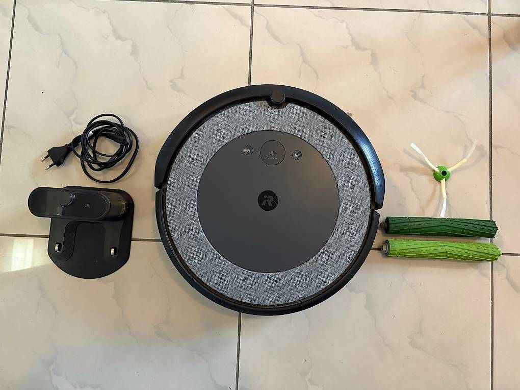 Aspirapolveri & Accessori: iRobot Roomba I3 - Robot aspirapolvere  – Usato da Lugano venduto da fed_xx7y 3