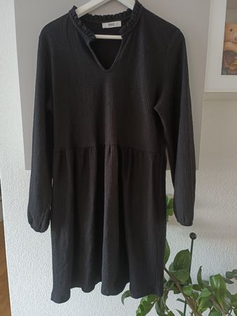 Kleid M