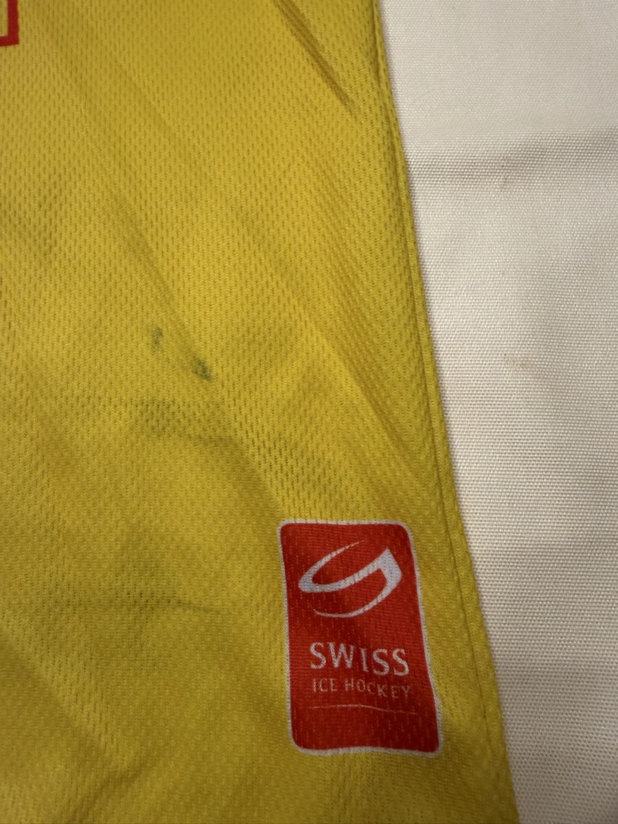 Gameworn Canottiere & Pantaloni: SC Bern Gameworntrikot Junioren Nummer 16 Grösse XL – Usato da Suhr venduto da Oppel 3