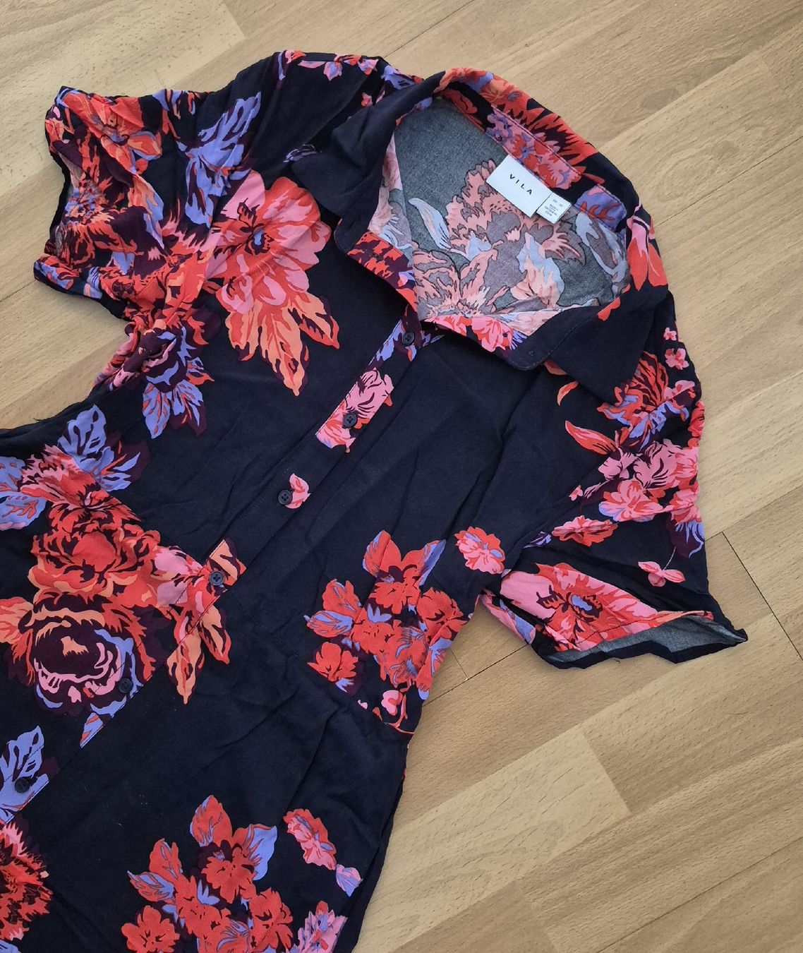 Vila Vestiti: Vila Maxikleid Blumen Gr. S Sommerkleid – Usato da Naters venduto da Monika-K