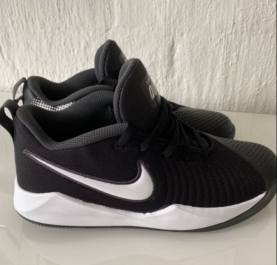 Nike Scarpe da uomo: gr 38,5 – Usato da Winterthur venduto da EasyRS