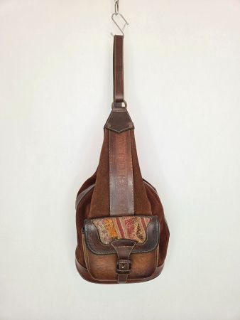 Vintage Leder Sling-Bag 90er