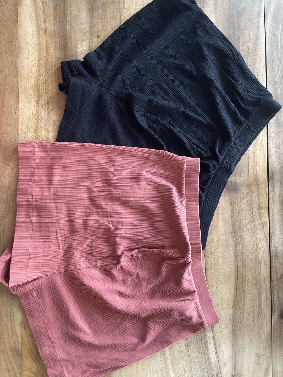 Pantalons: Kurze Umstandshosen Grösse M – D'occasion à Basel par Sianna15