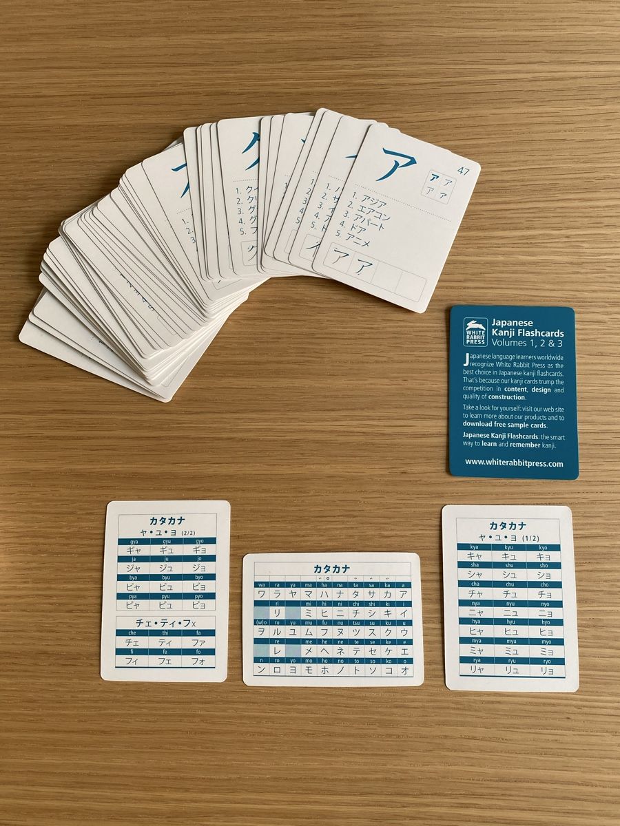 Bücher: Japanese Kana Flashcards by White Rabbit Press – Gebraucht aus Zürich von cobuergi 2