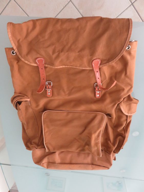 Zaini: Sac à dos en toile et cuir – Usato da Corcelles NE venduto da jmn_fv6m 4