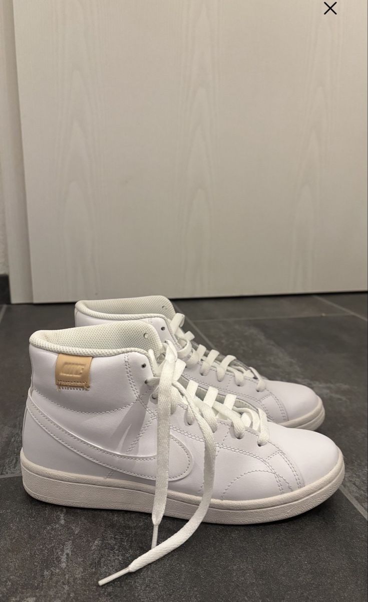 Nike Scarpe da donna: WEISSE NIKE SNEAKER – Nuovo (secondo la descrizione) da Heimberg venduto da nic_2t92