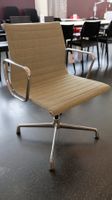 Armlehnstuhl Aluminium Chair EA 103, Vitra