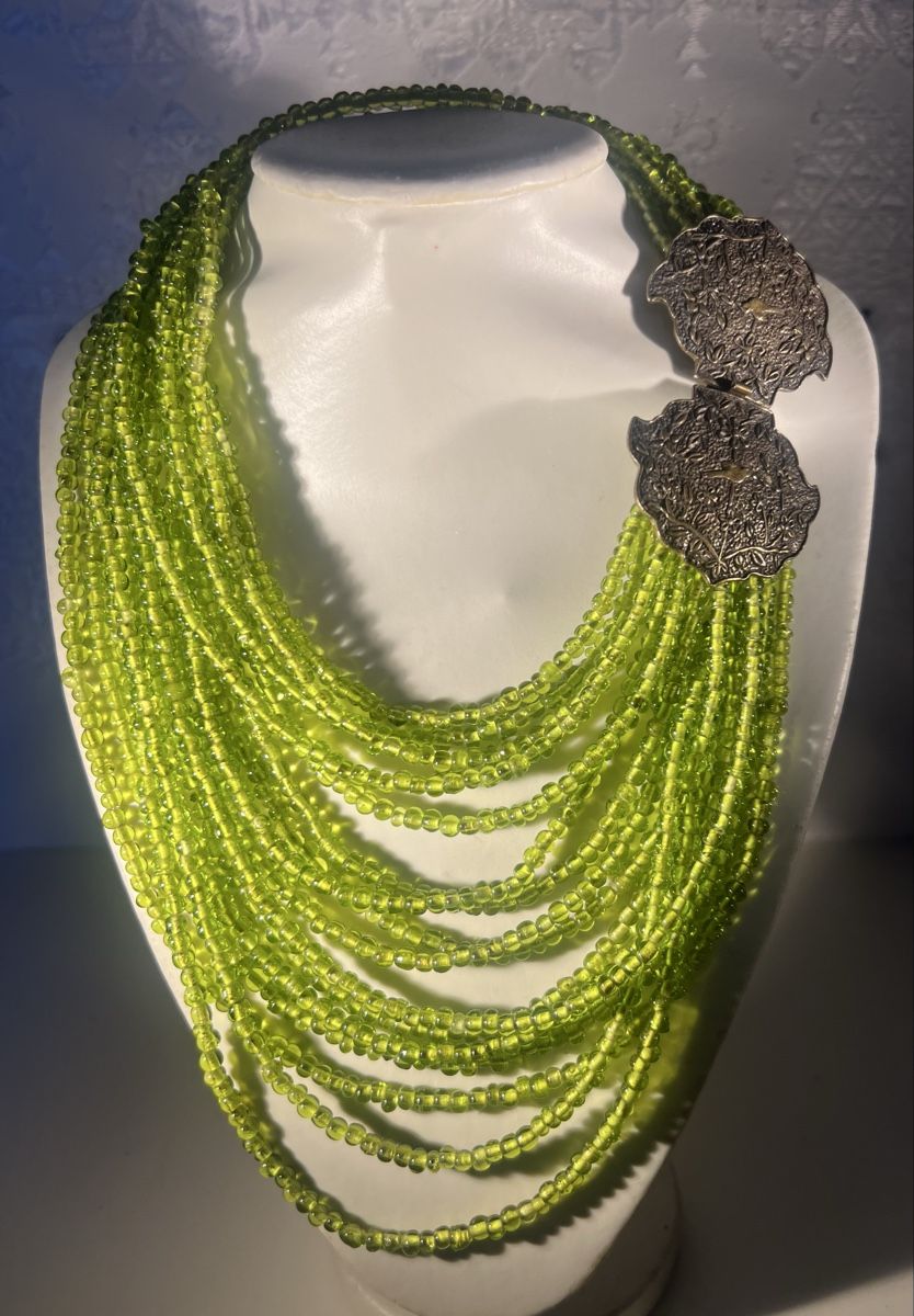 Catenine: Collier ANEHO Création  multirangs fermoir motifs oiseaux – Usato da Genève venduto da DELIRBEADS 9