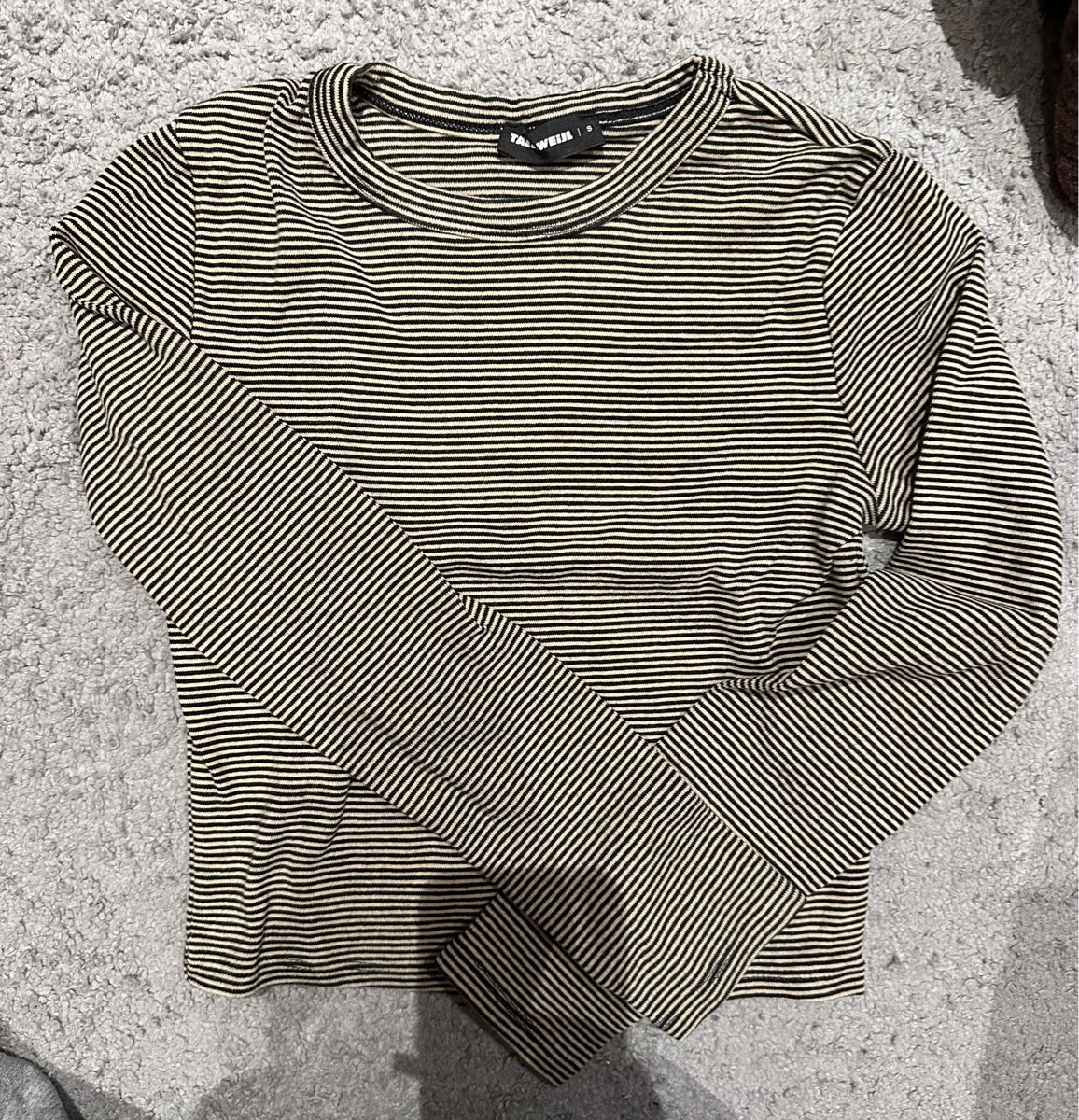 Tally Weijl Top: Tally Weijl Langarmshirt - S – Nuovo (secondo la descrizione) da Kerns venduto da liv_8rly