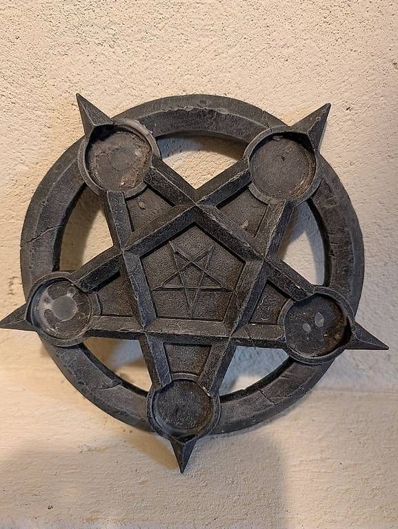 Tutte le decorazioni: Pentagram(für Kerzen) – Usato da Staufen venduto da joe_6nhv